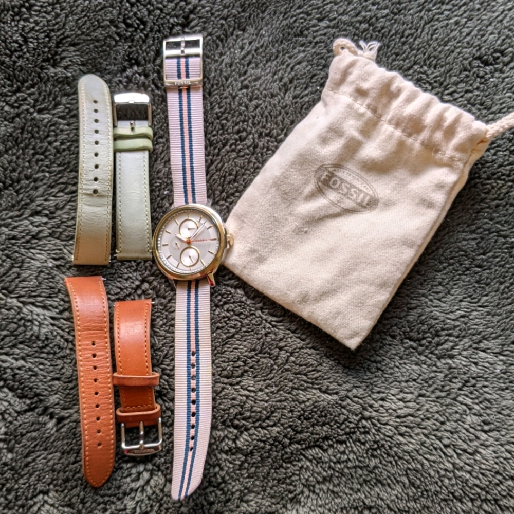 Fossil Women's Timepiece